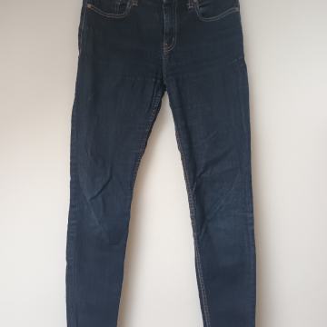 Tamno plave traperice ravni kroj Mango 38