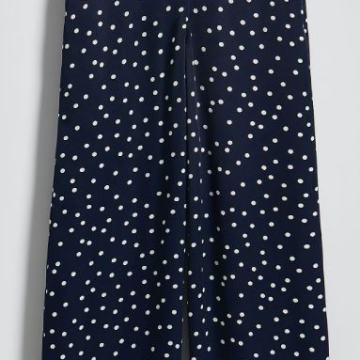 Tamnoplave hlače na točkice