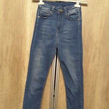 Tommy Hilfiger, duboke, rastezljive 29