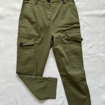 Bershka cargo hlače vl.36