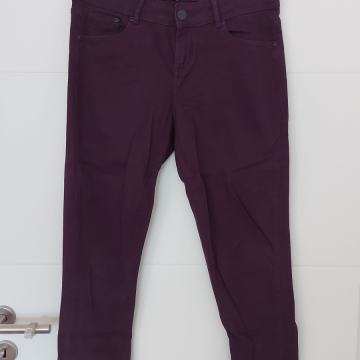 YesYes trula višnja skinny hlače