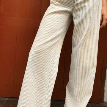 Nove Zara hlace vel.44