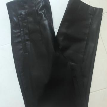 ZARA "kožne" hlače
