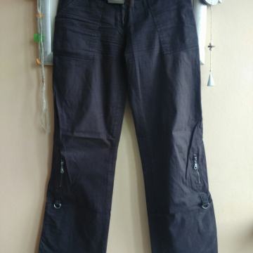 Ženske casual smeđe hlače br. 40 s remenom