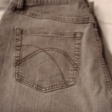 Ženske hlače Br 44