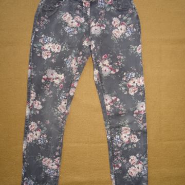 Ženske hlače C&A vel. 164 , S