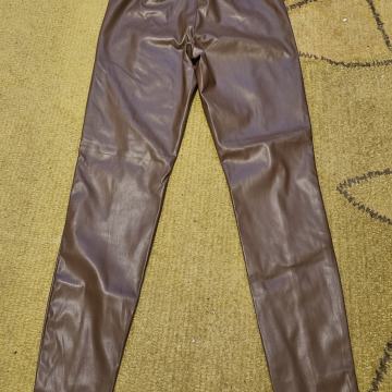 Ženske hlače L veličine