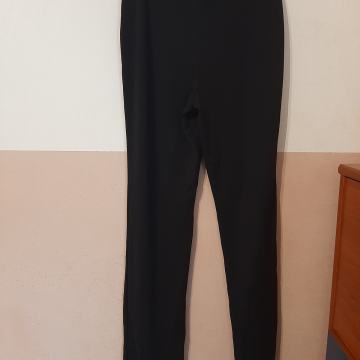 Nove ženske hlače s rasporcima