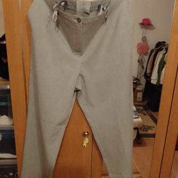 Zenske hlače širokog kroja zimske. Broj 48