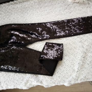 Svečane ženske hlače sa fliterima