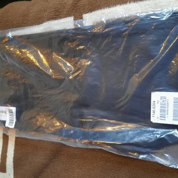 **Ženske hlače NOVO**