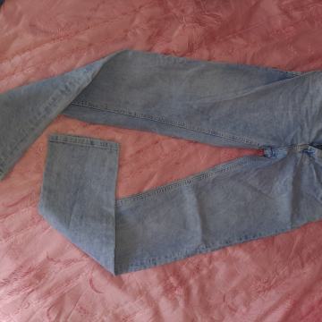 Ženske hlače - traperice Bershka