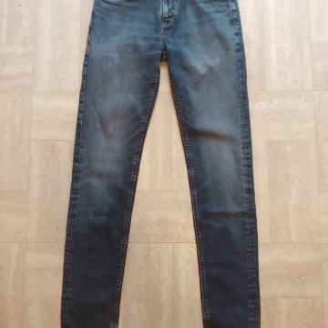 Ženske hlače, traperice Pull & Bear, vel. 38