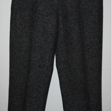 ŽENSKE HLAČE VEL. 40