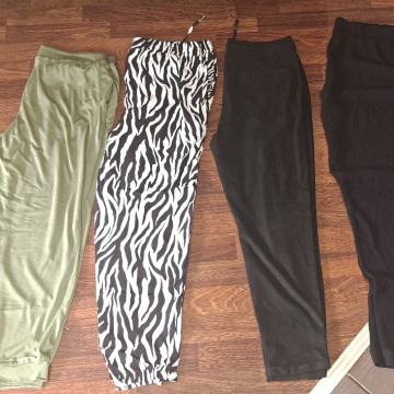 Ženske hlače vel.M/L, sve za 15 €