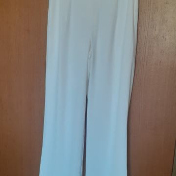 ženske hlaće vel S  sniženo