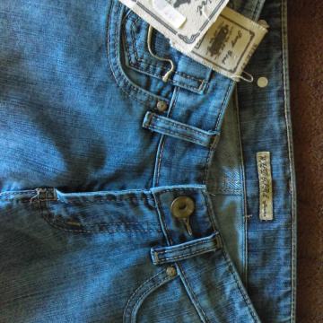 ŽENSKE HLAČE vel.XS/NOVE!