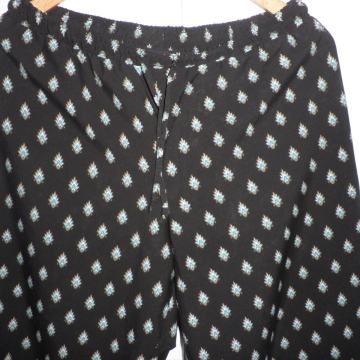 ŽENSKE LAGANE LJETNE HLAČE 38 / 40 M