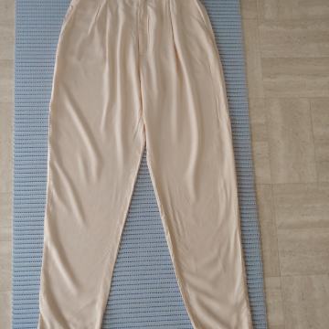 Ženske lagane ljetne hlače, Mango Basic vel. 36, S