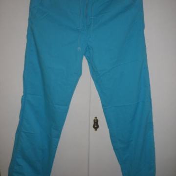 ŽENSKE LAGANE PAMUČNE HLAČE 40 M / L