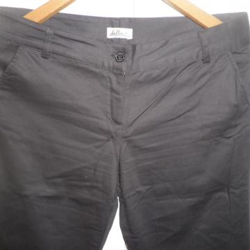 ŽENSKE LAGANE PAMUČNE HLAČE 40 M / L