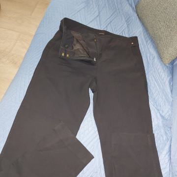 Zenske materijal hlace