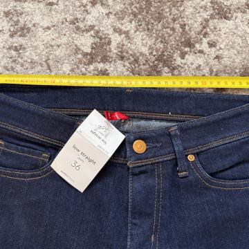 Zenske Slim Low Straight Traperice