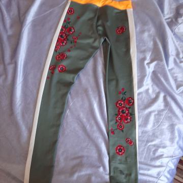 Nove ženske tajice Puma