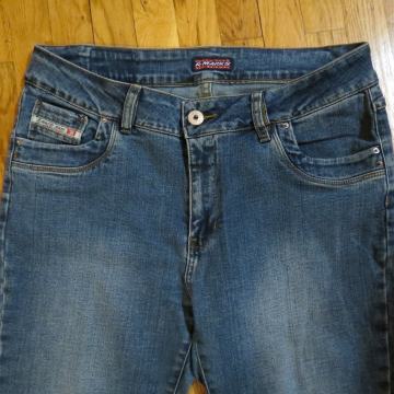 Ženske traperice, br. 38