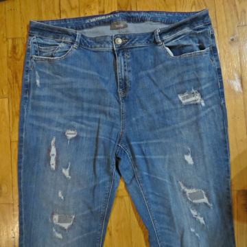 Ženske traperice, br. 48