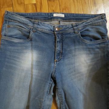 Ženske traperice, br. 48