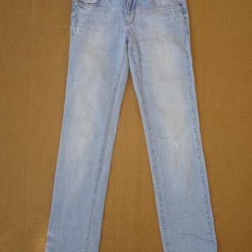 Ženske traperice, hlače, Zara TRF vel. 36