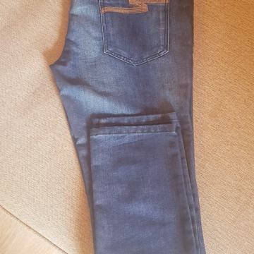 Ženske traperice nove