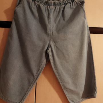 Ženske hlače,traperice-bermude