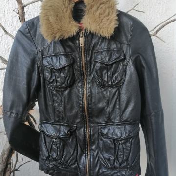 Kožna jakna s krznom