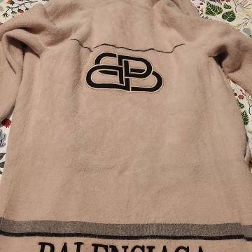 balenciaga kaput orginal