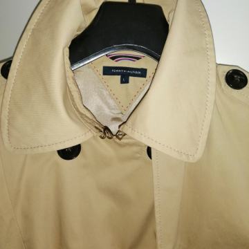 SNIŽENO Baloner T.Hilfinger vel.L