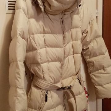 Benetton br.40/L kvalitetna ugodna i topla jakna kao nova