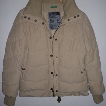 BENETTON - ŽENSKA TOPLA PERNATA JAKNA 38 / 40 M