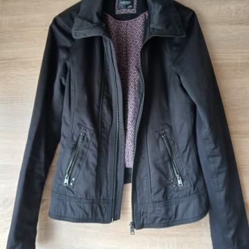Bershka jakna s/m