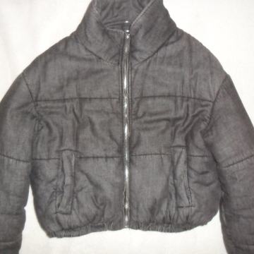 Bershka topla crop jakna