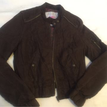 BERSHKA prijelazna JAKNA XS -novo