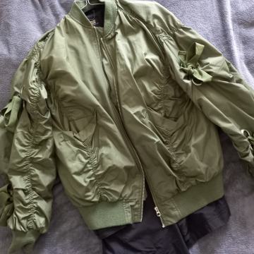 Bomber jakna