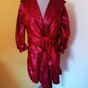 BORDO-CRNI NEOBIČNI OGRTAČ/MANTIL 44/46