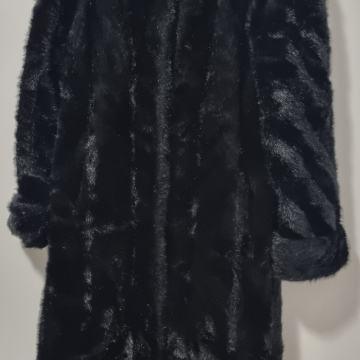 BUNDA CRNA VEL 44 / 46