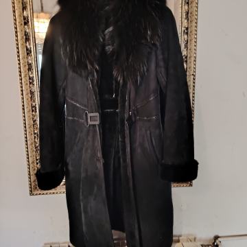 Bunda od prave brušene kože i krzna s toplom krznenom podstavom