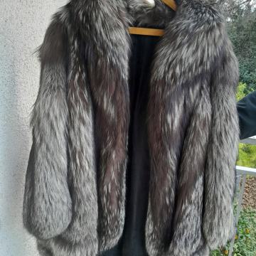 Bunda od srebrne lisice XL kao nova