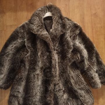 BUNDA vel  44 ili XL