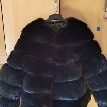 Bunda ženska umjetno krzno vel.42