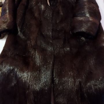 Bundu od Nerca prodajem